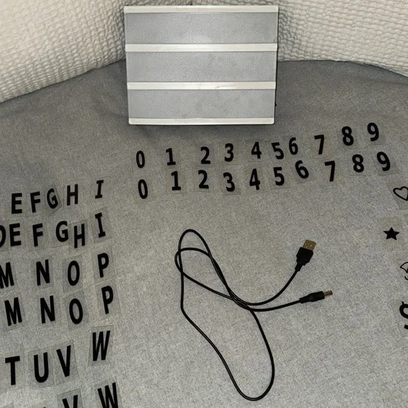 Light Box USB Charger Included - Picture 11 of 14